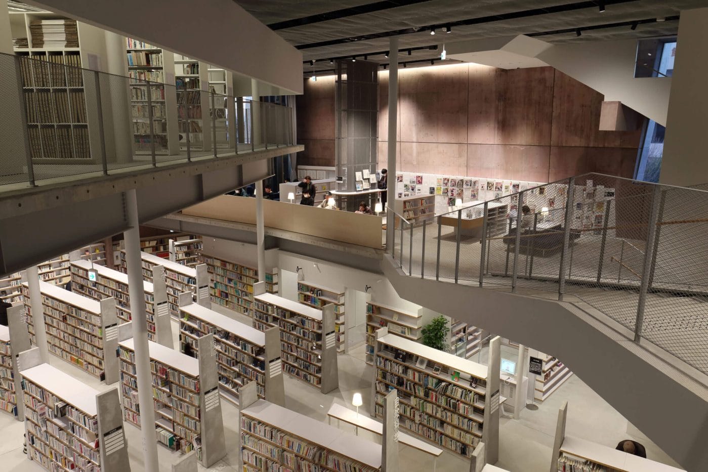 建築設計：MARU。architecture＋鴻池組「読書の森（松原図書館）」