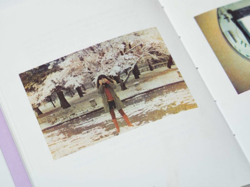 京都を拠点に活動する写真家・作家、ショーン・ロトマンの写真集『Amoeba』の発売を記念して展覧会を開催。「溶け合うふたりの言葉と写真」、blackbird booksにて。