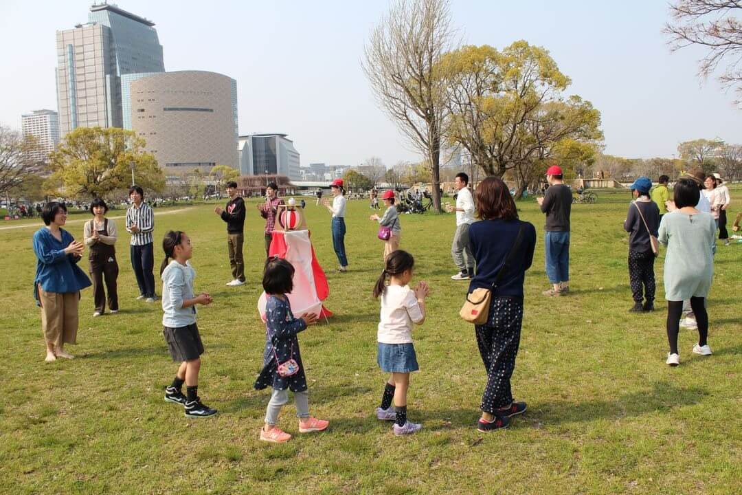 『日本のまちで屋台が踊る』刊行記念として、 「踊る屋台パーティー in 大阪」が3月30日（土）に開催。 ゲストトークに、出店に、みんなで盆踊り！